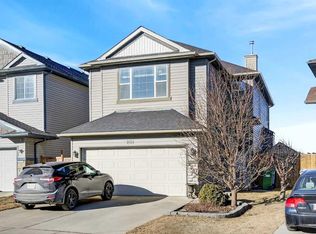 201 S Saddlecrest Way NE, Calgary, AB T3J 5N1
