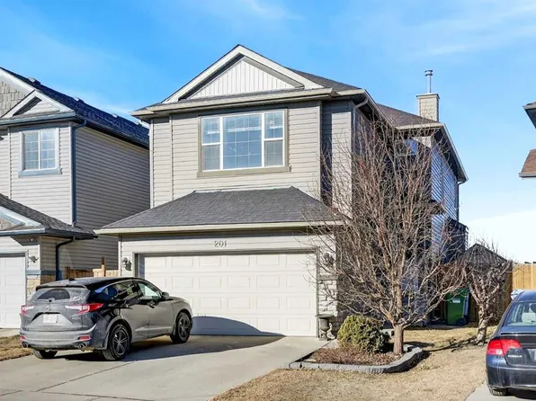 201 S Saddlecrest Way NE, Calgary, AB T3J 5N1