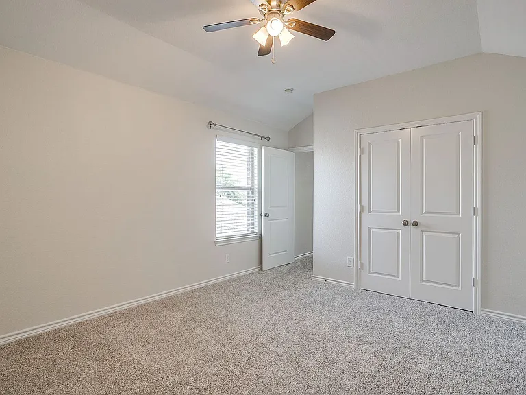 3801 Weatherstone Dr — Photo 40