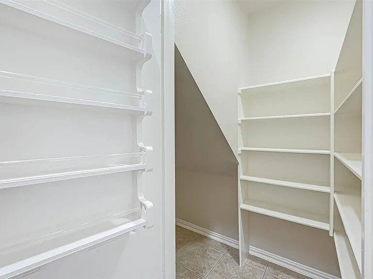 4603 Camden Brook Ln — Photo 23