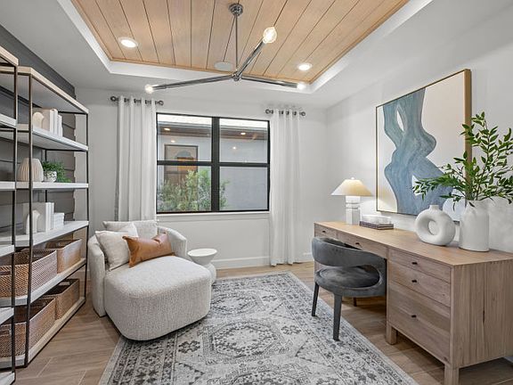 Flex space, perfect home office