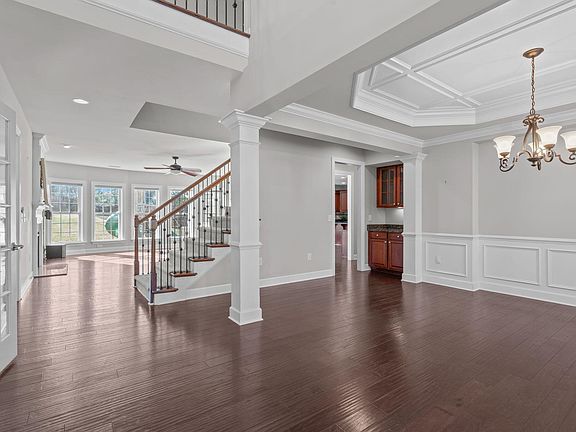 4th image of 520 Alliance Cir