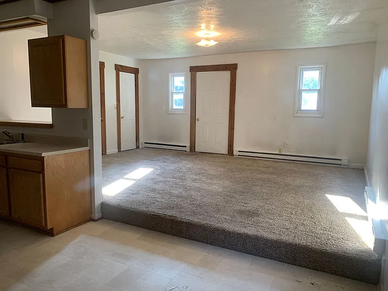 763 N Main St — Photo 6