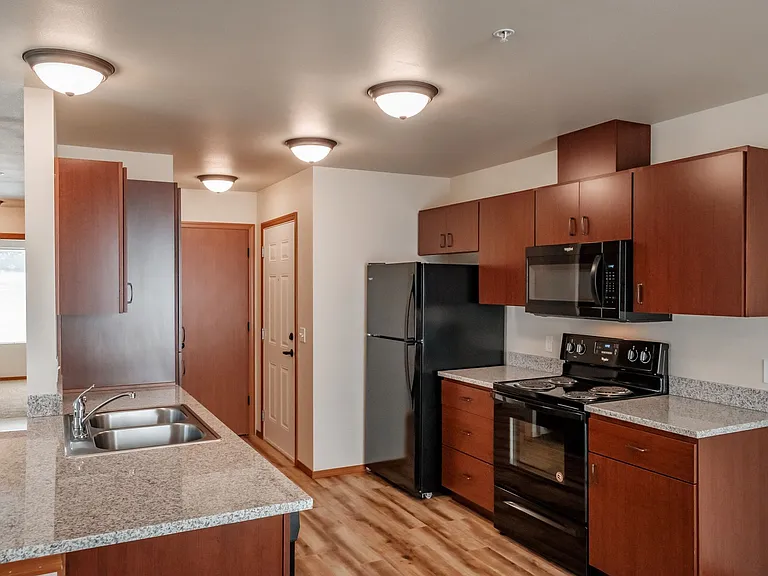 Oak Springs Apartments — Photo 16