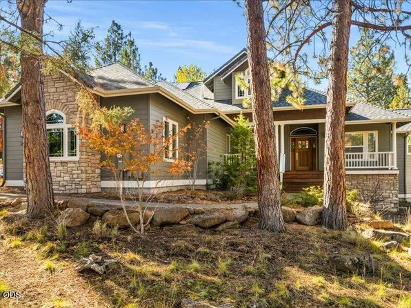 3511 NW Braid Dr, Bend, OR 97703
