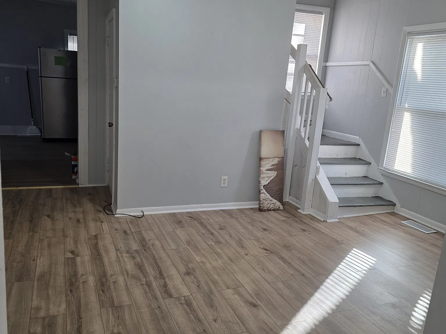 3 bed, 1074 sqft, $1,500 — Photo 2