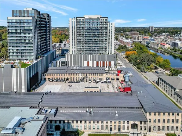 50 Grand Ave S #1013, Cambridge, ON N1S 2L6