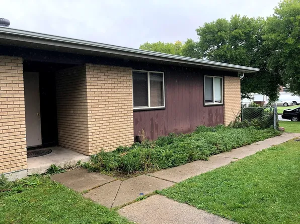 506 5th St E, West Fargo, ND 58078