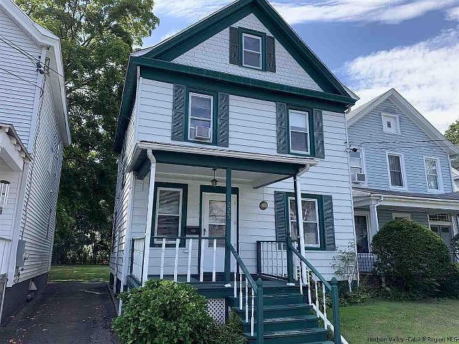 1st image of 225 Smith Ave