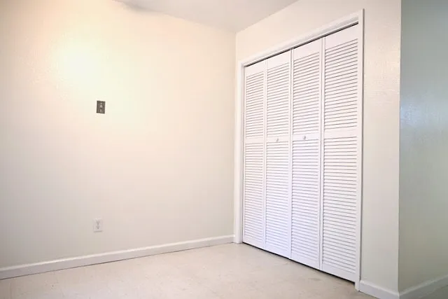 Laundry hookups behind louvered doors nor neat appearance