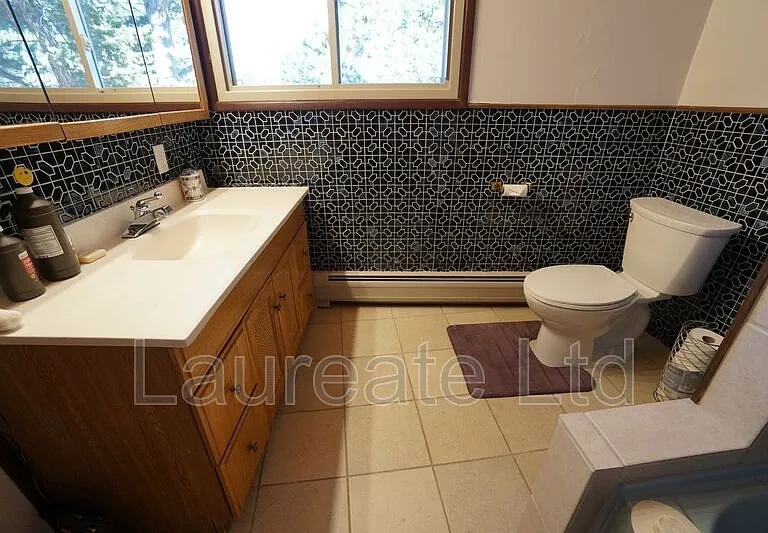 241 Zephyr Ave — Photo 6