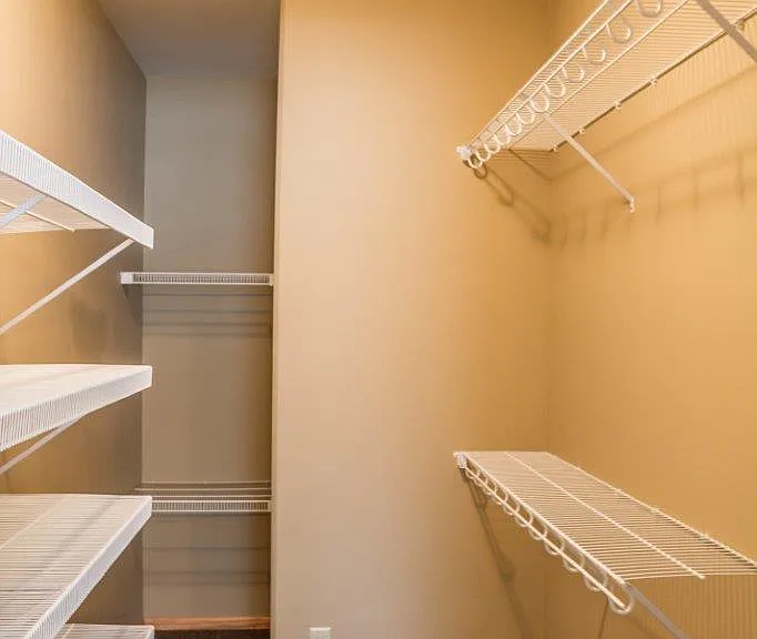 Tiyata Place Apartments — Photo 13