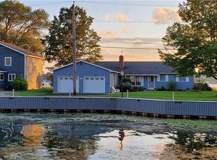 8572 Gardenier Ln, Sodus Pt, NY 14555