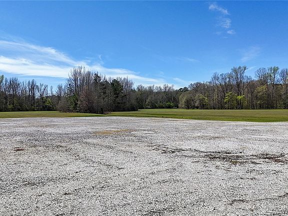 3rd image of 12060 Upper Columbus Rd