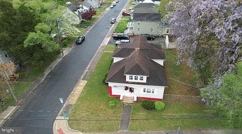 2nd image of 908 E Church St