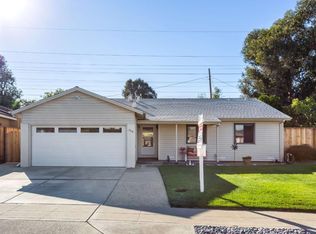 945 W Cardinal Dr, Sunnyvale, CA 94087
