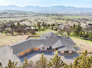 5150 Aerial Heights Dr, Medford, OR