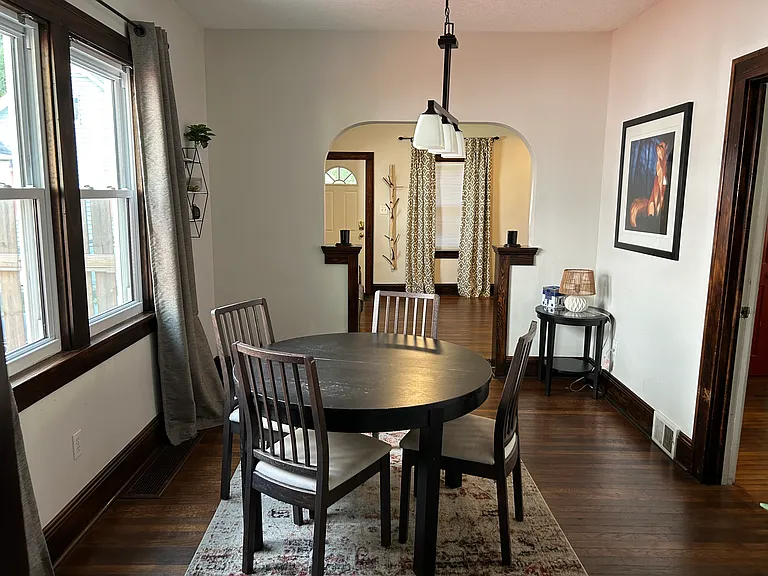 2479 Thurman Ave — Photo 9