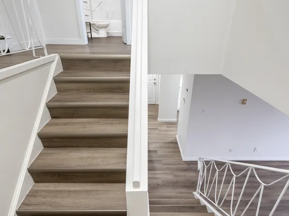 Pioneer Apartments, 9909 101st St, Fort Saskatchewan, AB T8L 1V6