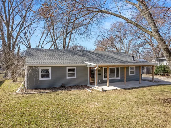 25 Seneca Dr, Montgomery, IL 60538