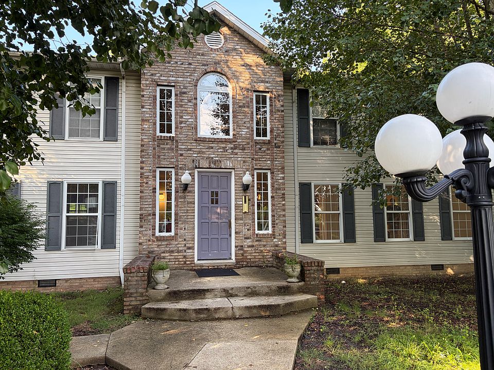 1st image of 2572 Benson Dr