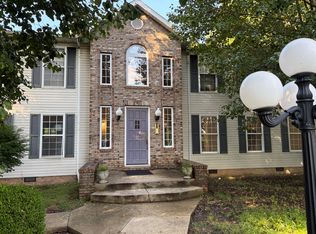2572 Benson Dr, Charleston, WV 25302