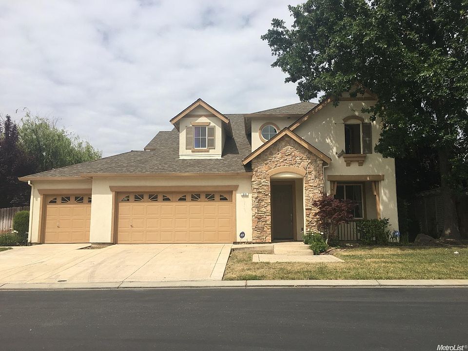 1st image of 213 River Pointe Dr