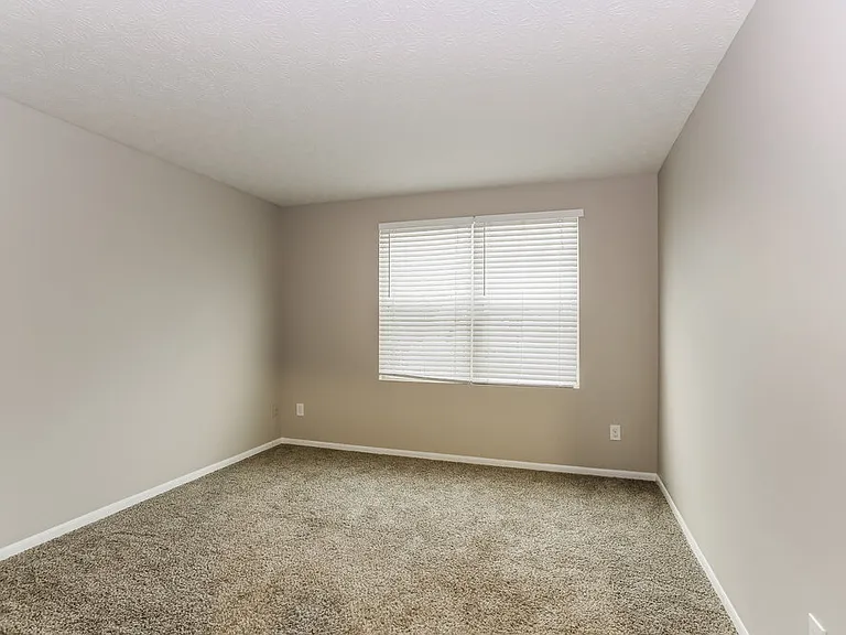 6280 Marengo St — Photo 14