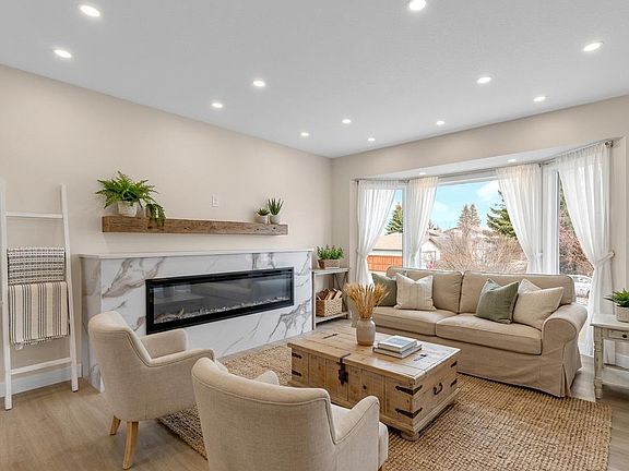 2nd image of 956 Bracewood Rise SW
