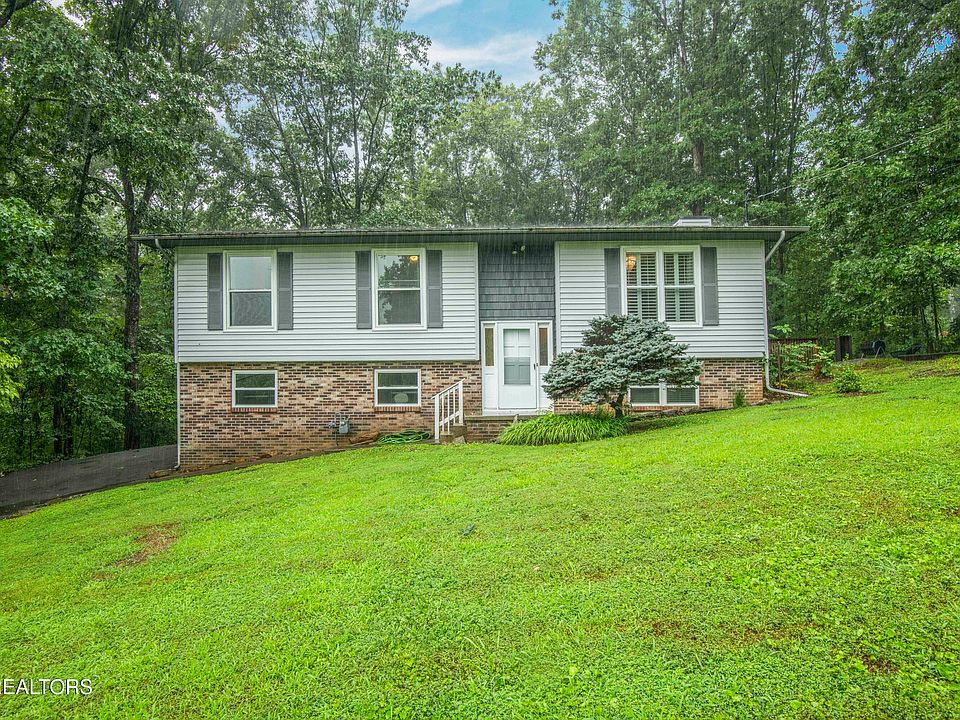 1st image of 117 Skyline Ln