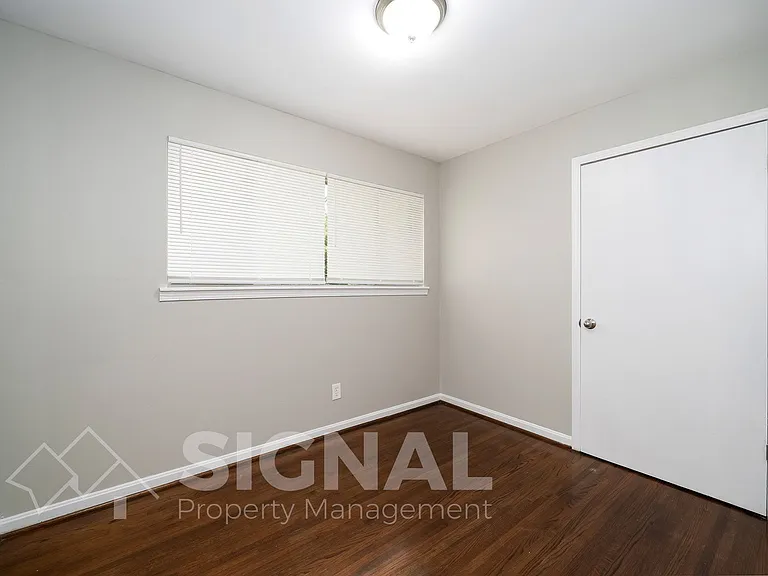 320 Argonne Dr — Photo 12