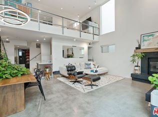 5806 Waring Ave APT 4, Los Angeles, CA 90038