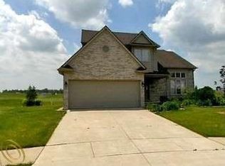 32877 Augusta Ct, Romulus, MI 48174