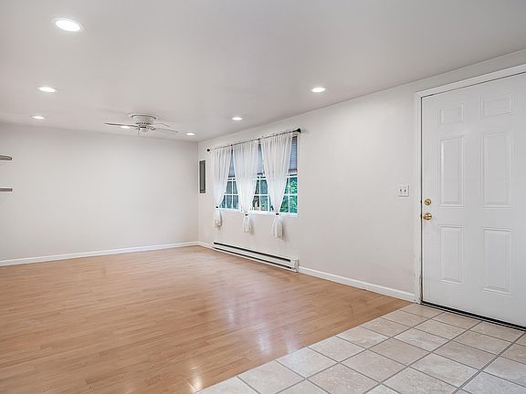 5th image of 417 1/2 Avenue A