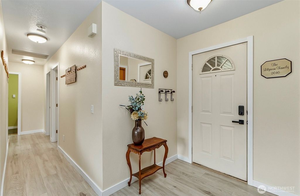 20913 67th Drive NE, Arlington, WA - View 3