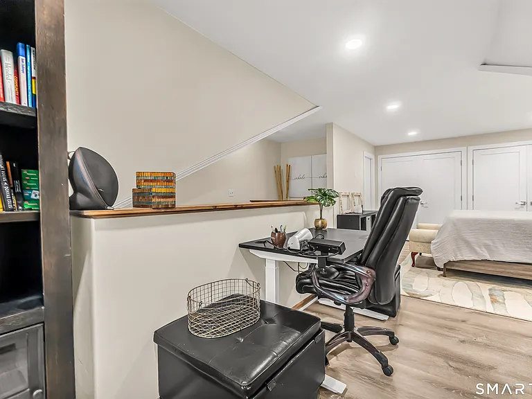 462 Glendale Ave #20 — Photo 23