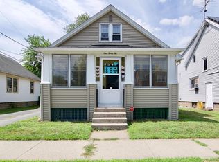 132 Wilber St, Springfield, MA 01104