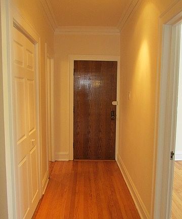 3rd image of 5654 N Maplewood Ave #1