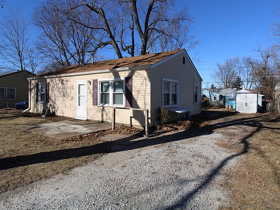 2nd image of 2702 W 70th St