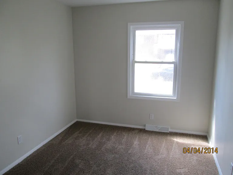 6042 Endicott Rd — Photo 16