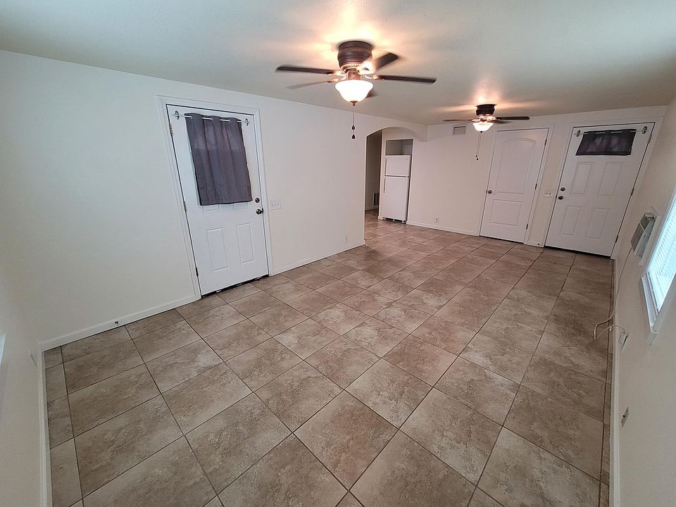1st image of 555 S Tuttle Ave #B