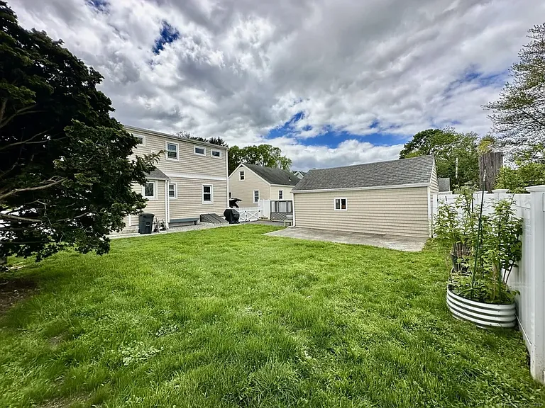 33 Emerson St — Photo 28