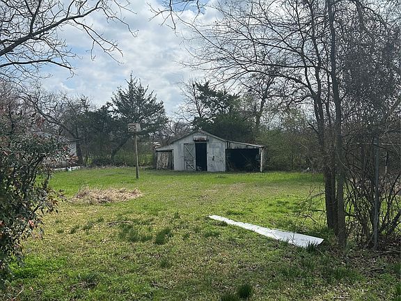 3rd image of 509 Allen Ave