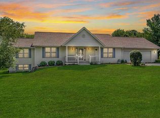 11739 Chatt Dr, Roscoe, IL 61073