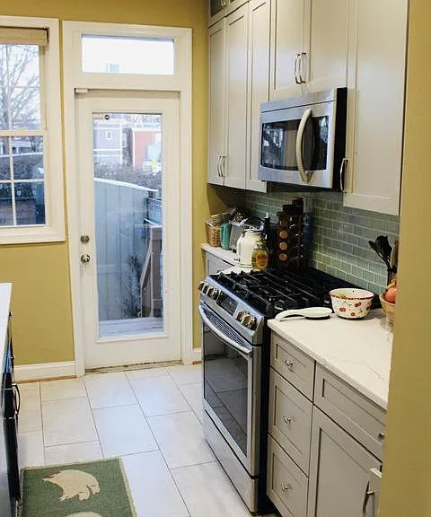 1011 8th St NE — Photo 16