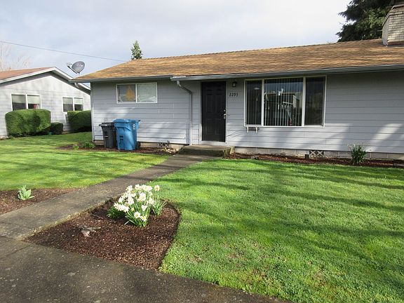 2nd image of 2293 Hoyt St SE #0
