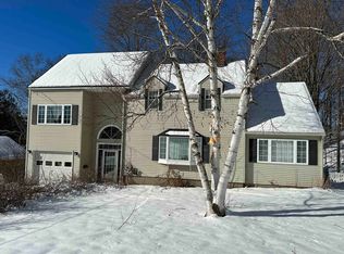 10 Maplewood Ave, Barre, VT 05641