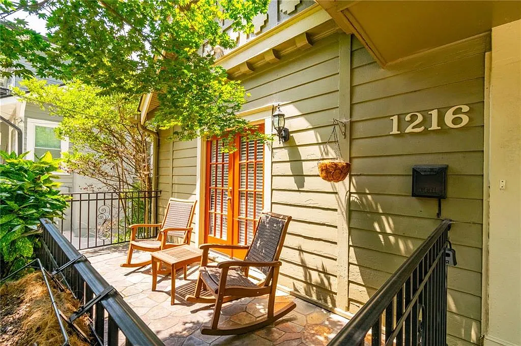 1 bed, 1.0 bath, 991 sqft, $2,850 — Photo 2