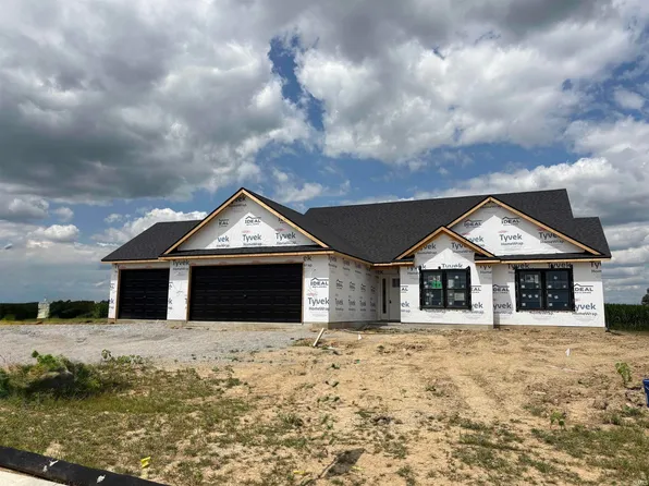 424 N McNeal Cir, Ossian, IN 46777