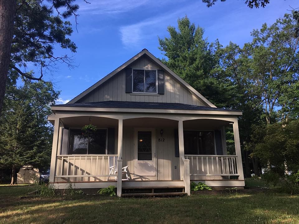 1st image of 812 Indian Trail Blvd
